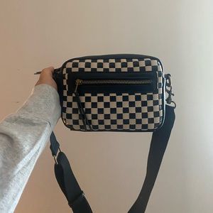 adorable small crossbody purse 🖤